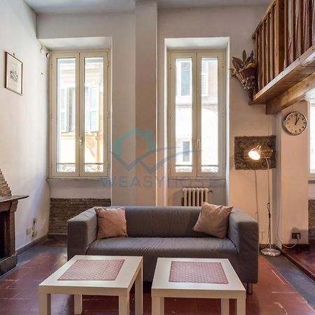Warm Nest In The Old Building Of Piazza Navona Apartment Rome Luaran gambar