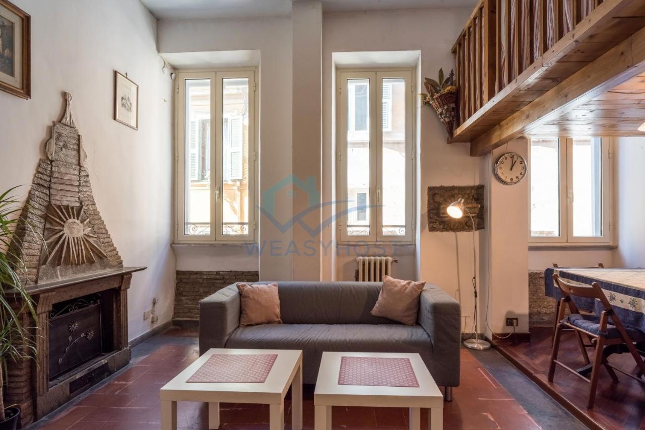 Warm Nest In The Old Building Of Piazza Navona Apartment Rome Luaran gambar
