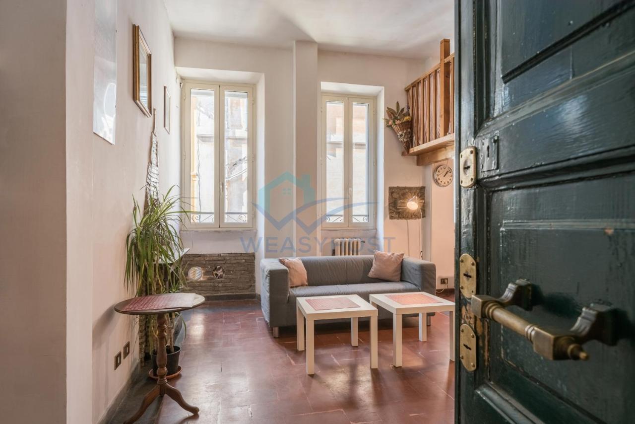 Warm Nest In The Old Building Of Piazza Navona Apartment Rome Luaran gambar
